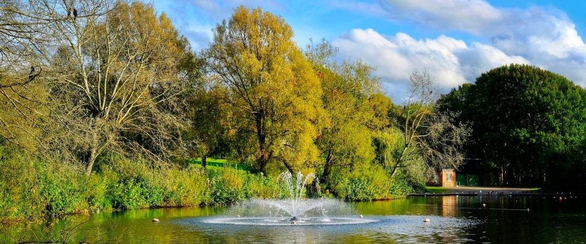 Fairlands Valley Park